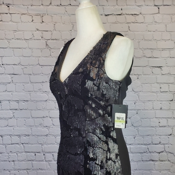 𝅺GUESS V Neck Sleeveless Sheeth Dress sz. 4 NWT - Picture 6 of 11